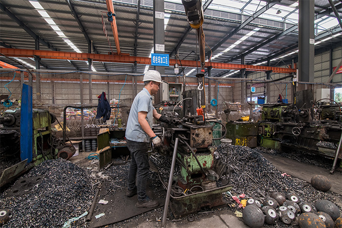 昆明网架配件-螺栓球加工车间